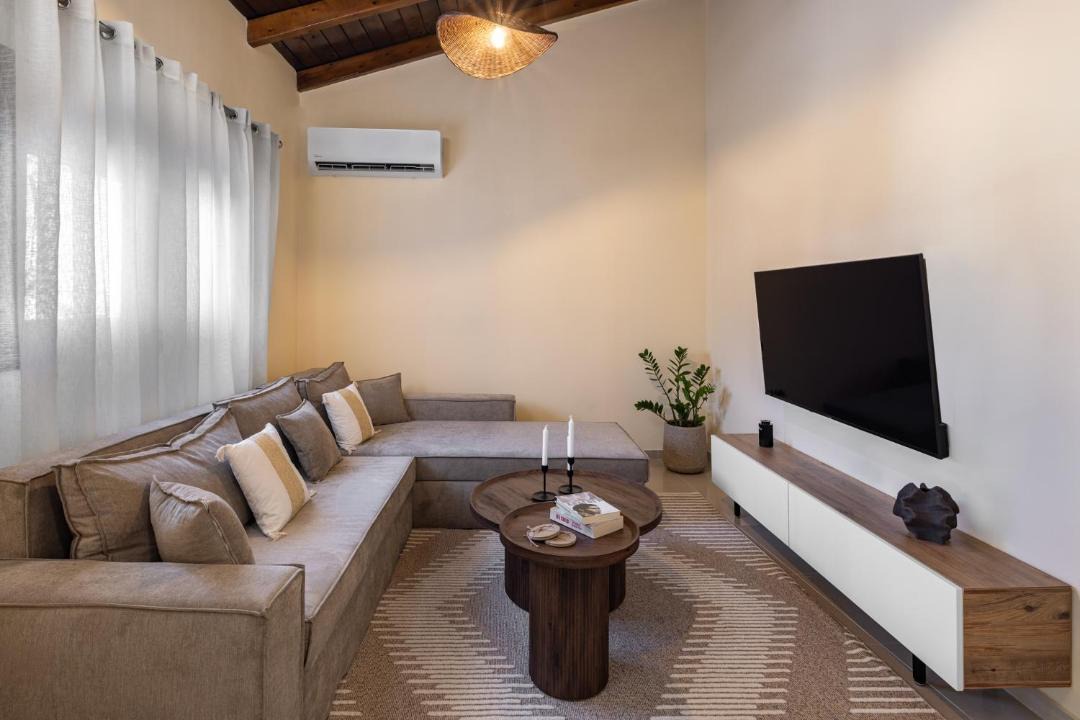 Photo of Livingroom in Afandou