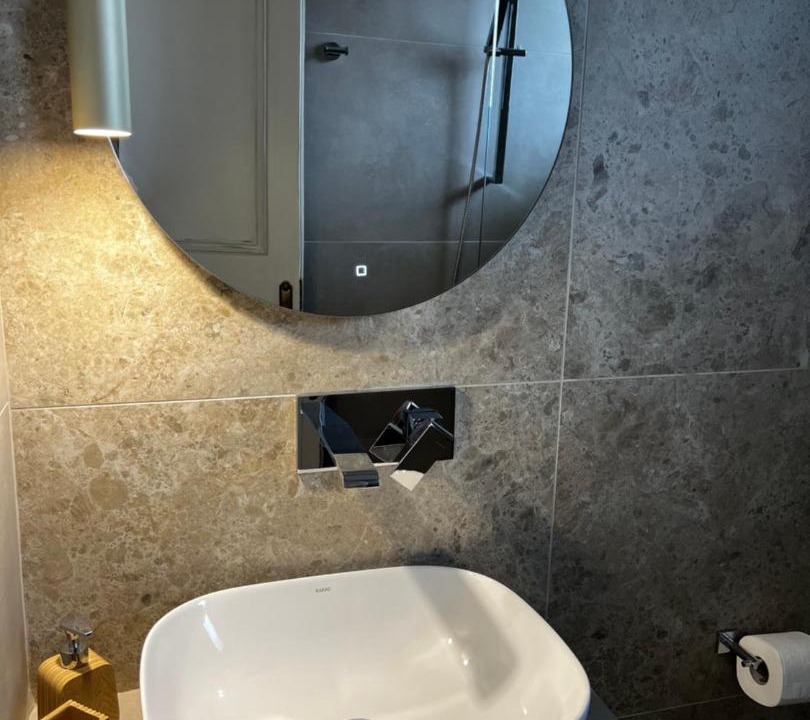 Photo of Bathroom in Sarakiniko