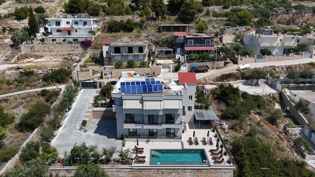 Photo of Others in Sarande
