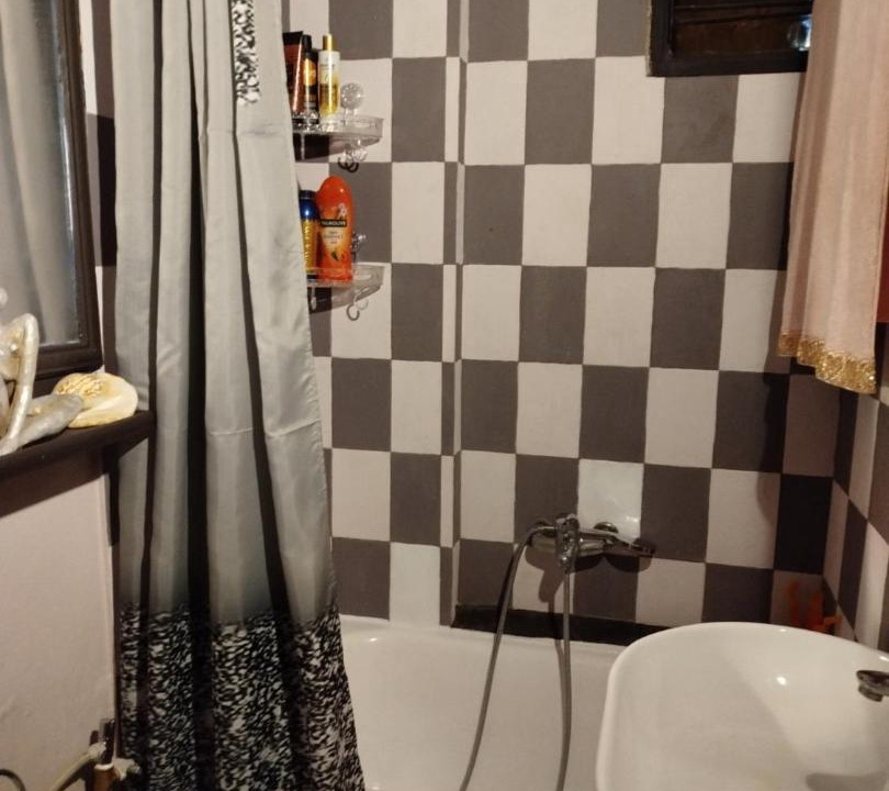 Photo of Bathroom in Amarinthos