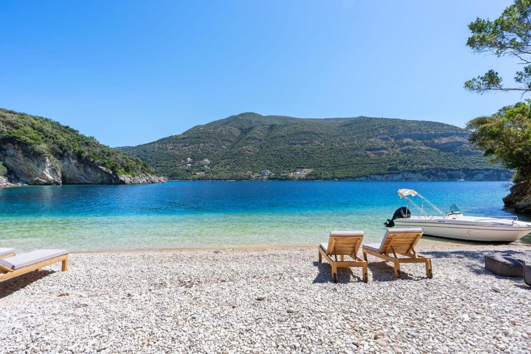 Photo of Others in Mikros Gialos