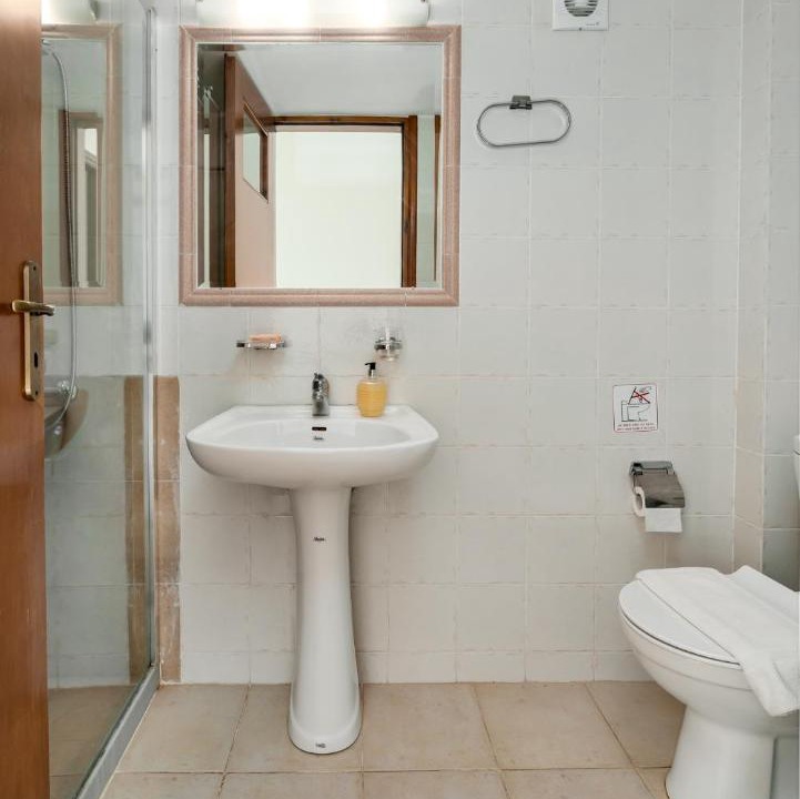 Photo of Bathroom in Prines