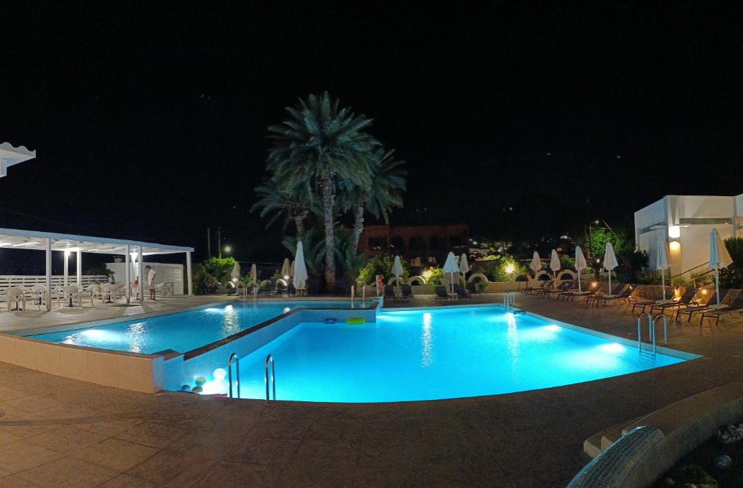 Photo of Others in Pefkos