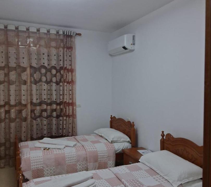 Photo of Others in Mbrostar-Urë