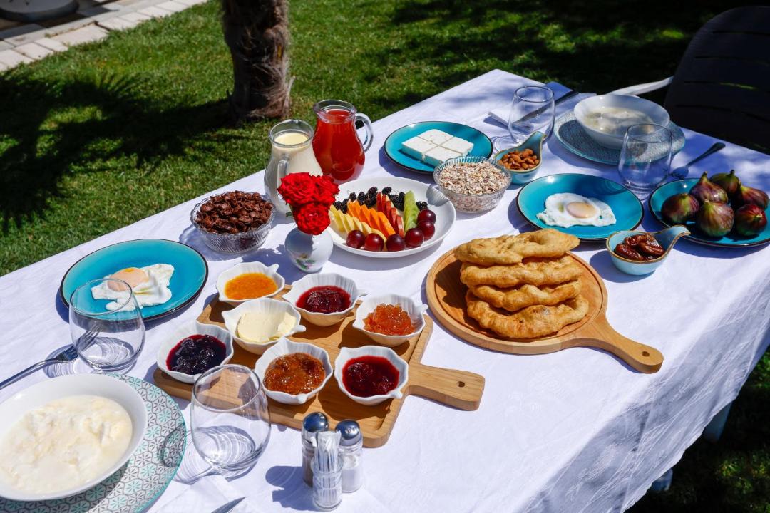 Photo of Others in Mbrostar-Urë