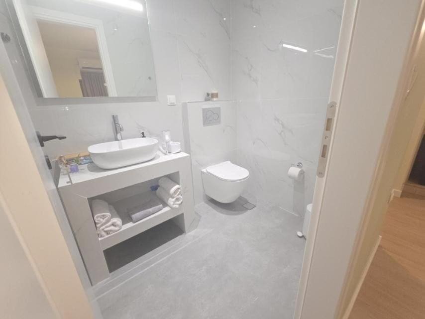 Photo of Bathroom in Kypseli