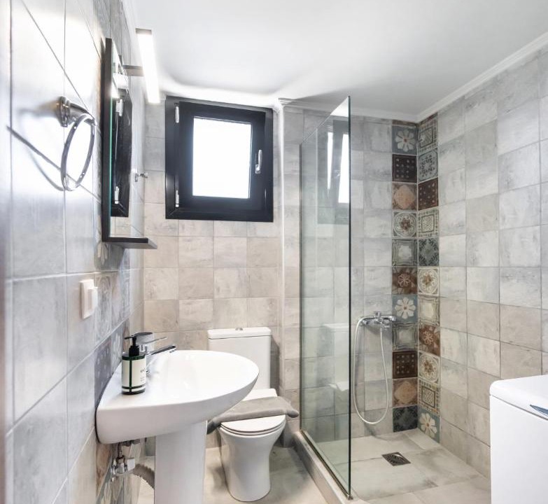 Photo of Bathroom in Karpenisi