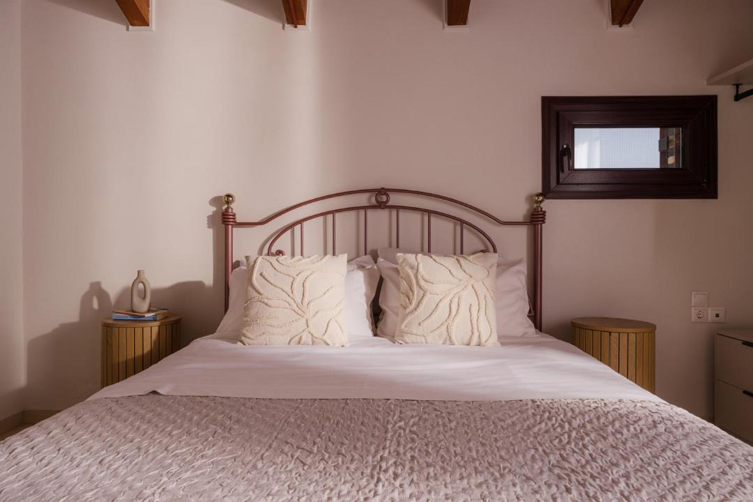 Photo of Bedroom in Alykes
