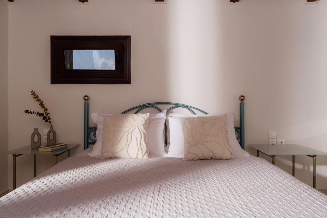 Photo of Bedroom in Alykes