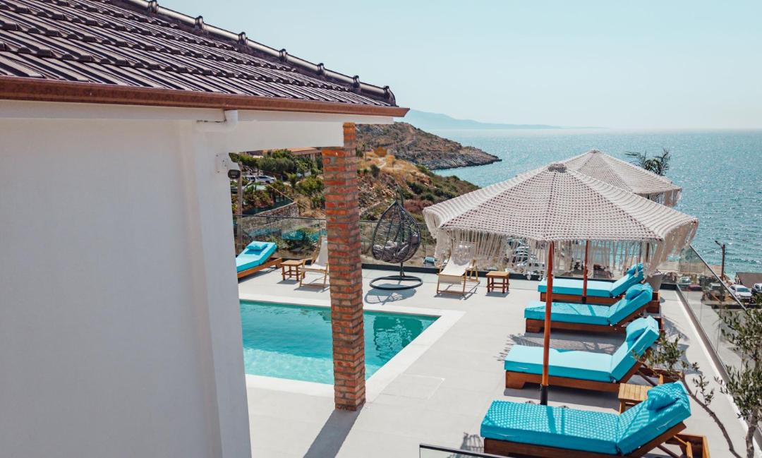 Photo of Others in Sarande