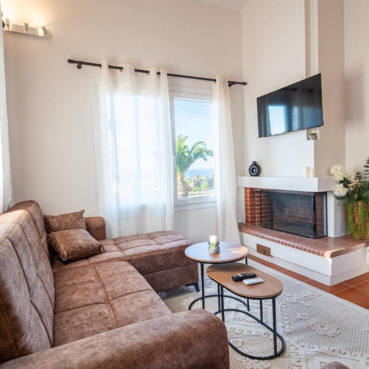 Photo of Livingroom in Anissaras