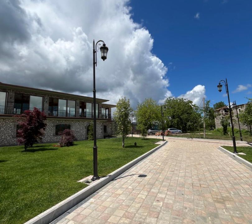 Photo of Others in Sakës