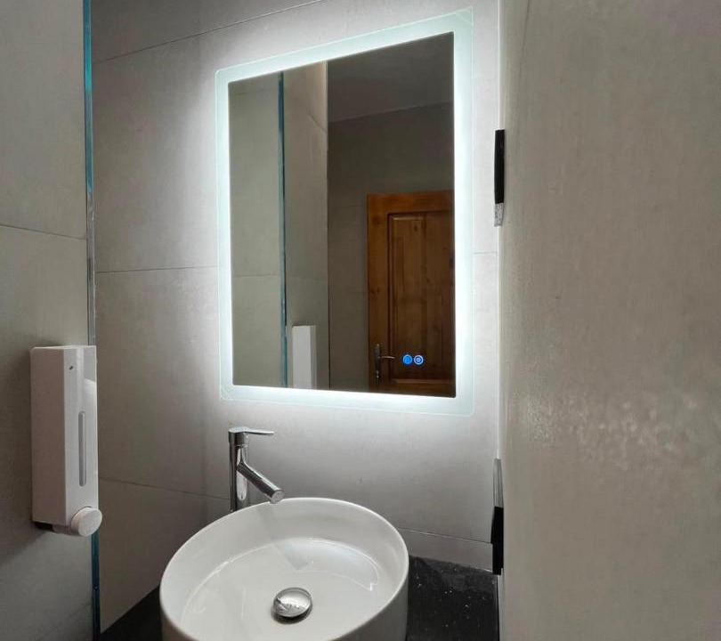 Photo of Bathroom in Sakës
