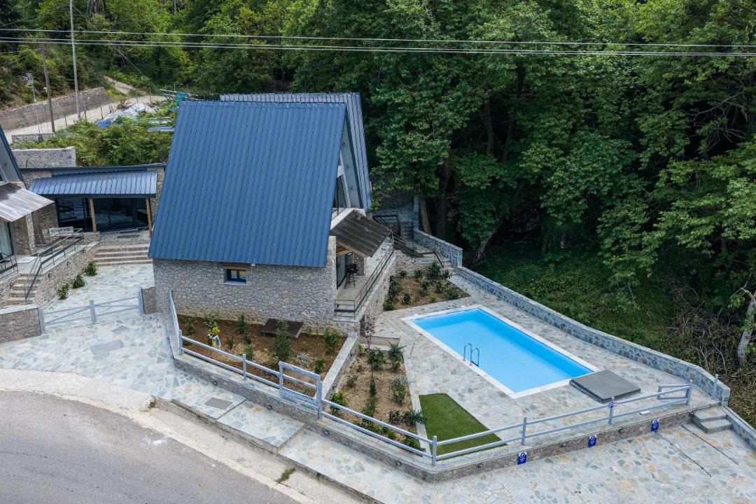 Photo of Others in Eptalofos