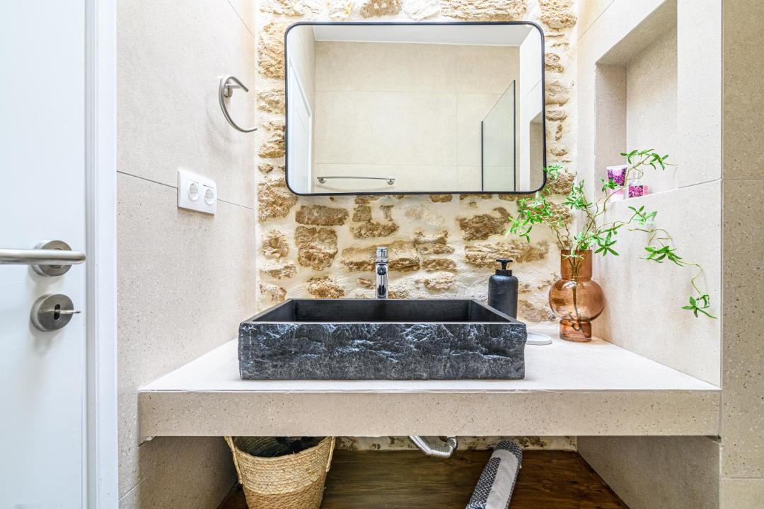 Photo of Bathroom in Vori