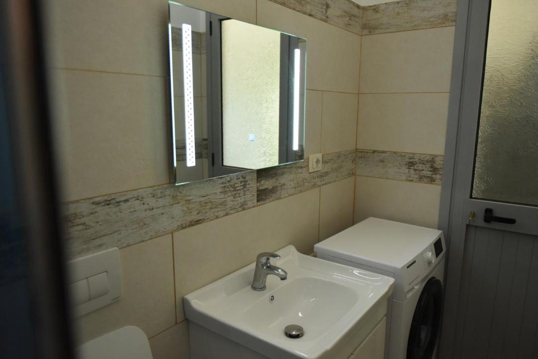 Photo of Bathroom in Mbrostar-Urë