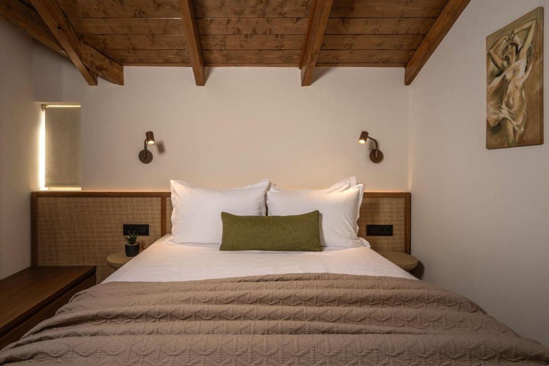 Photo of Bedroom in Pigadhakia