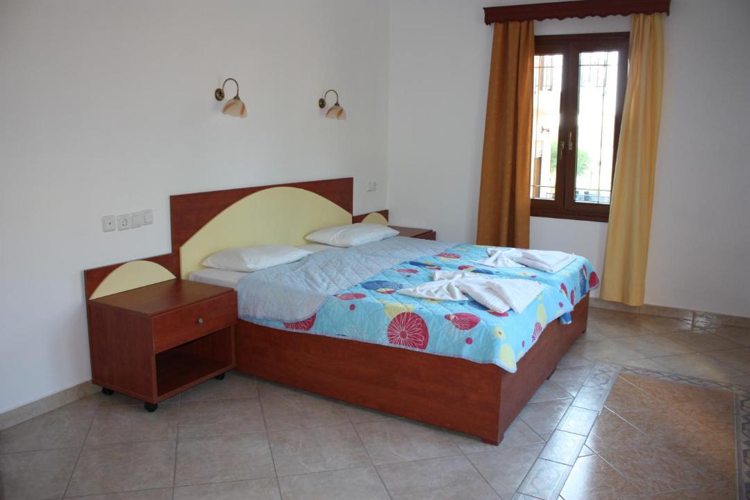 Photo of Others in Anaxos