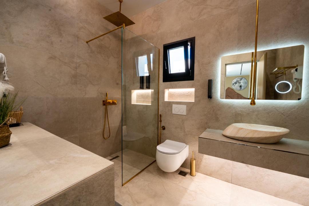 Photo of Bathroom in Rrushkull