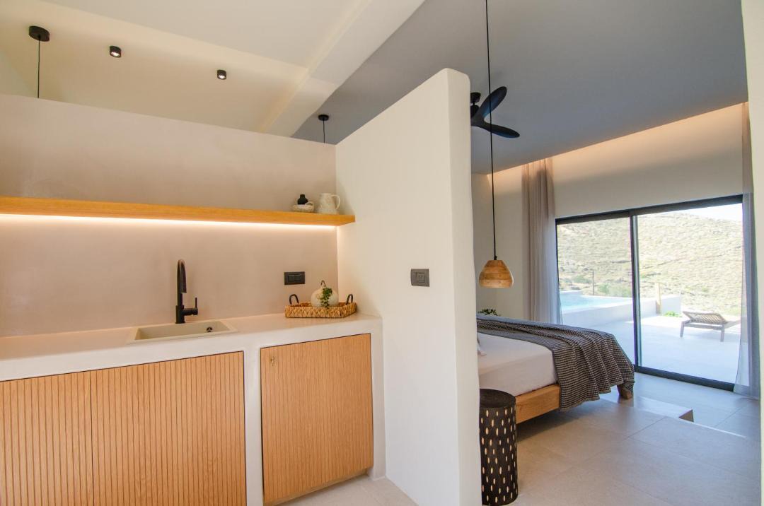 Photo of Bedroom in Ios Town