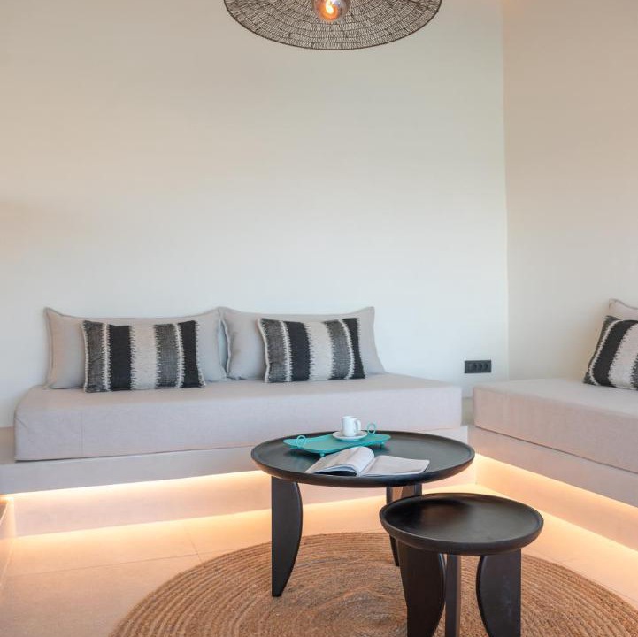 Photo of Livingroom in Ios Town