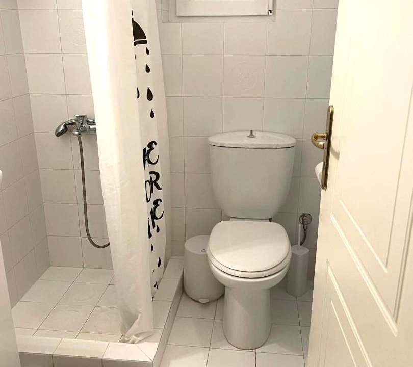 Photo of Bathroom in Velon