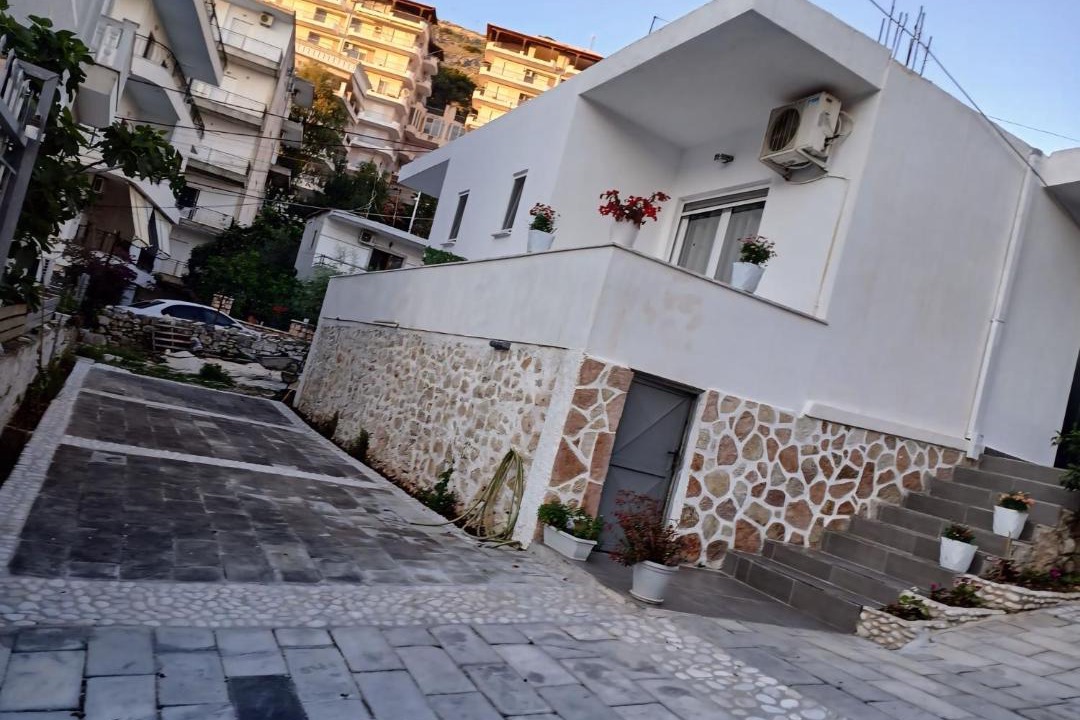 Photo of Others in Sarande