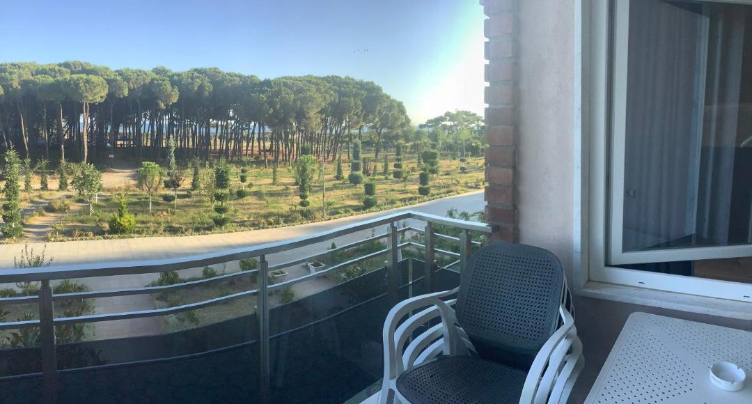 Photo of Patio Balcony in Velipoje