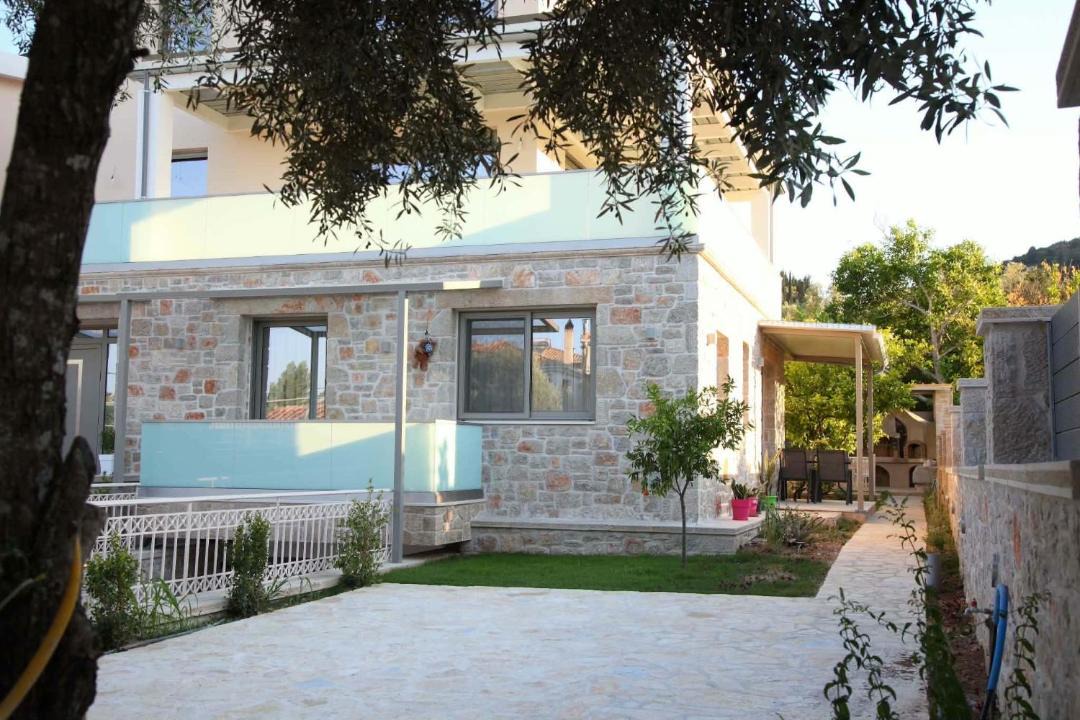 Photo of Others in Apolpaina