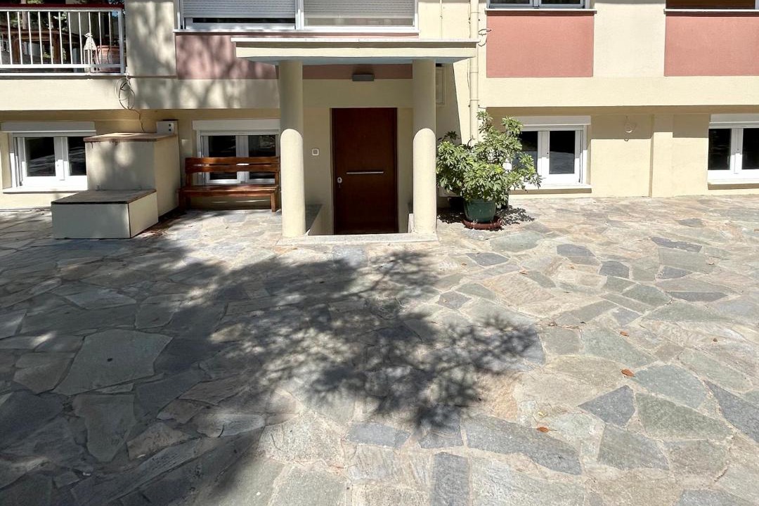Photo of Others in Elliniko-Argyroupoli
