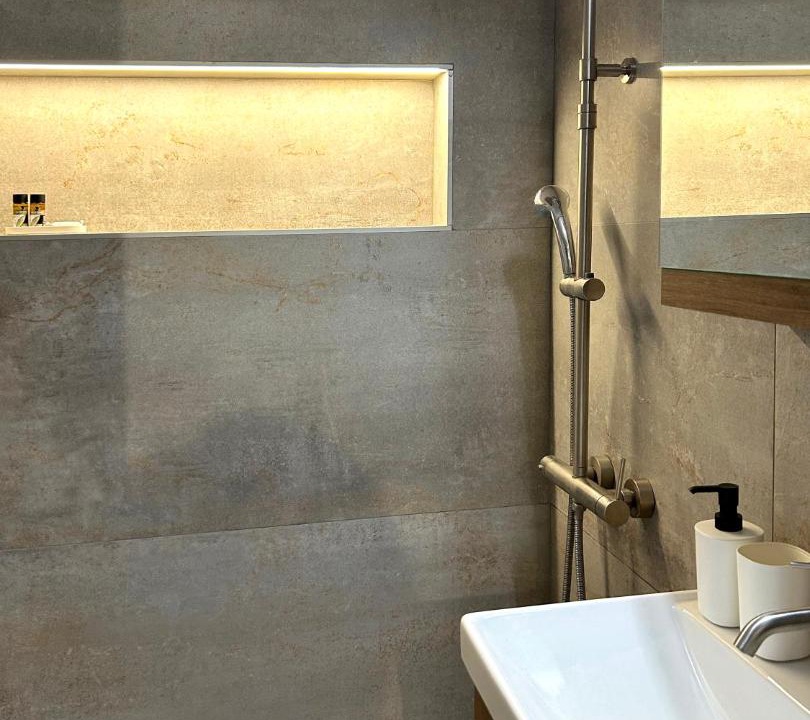 Photo of Bathroom in Elliniko-Argyroupoli