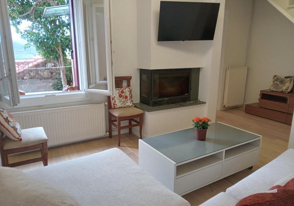 Photo of Livingroom in Mithimna