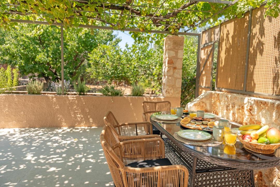 Photo of Patio Balcony in Mazarakata