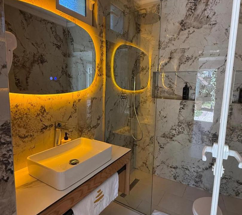Photo of Bathroom in Golem