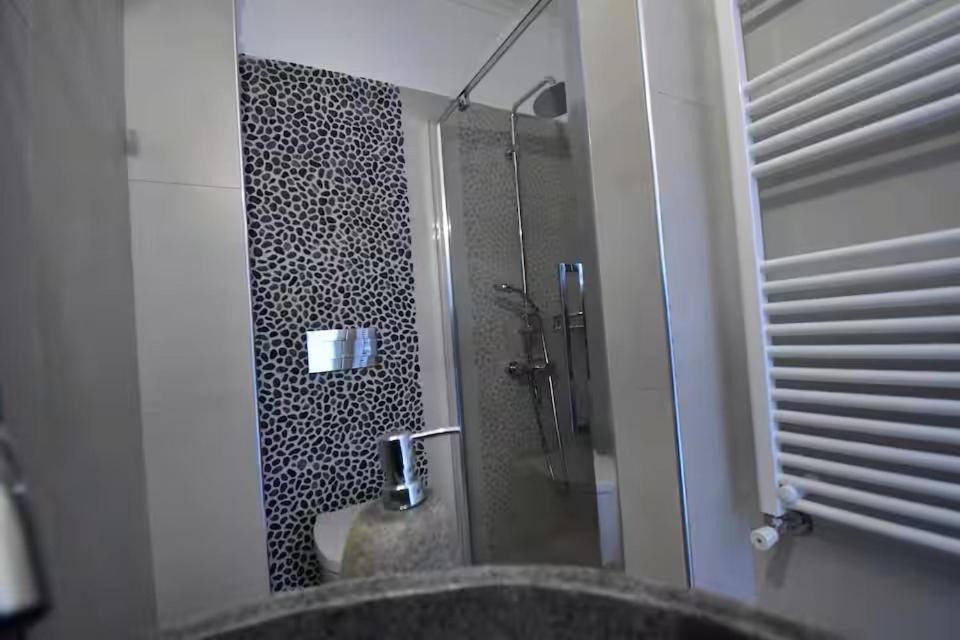 Photo of Bathroom in Amoopi