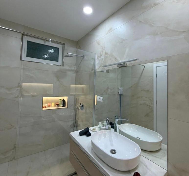 Photo of Bathroom in Librazhd