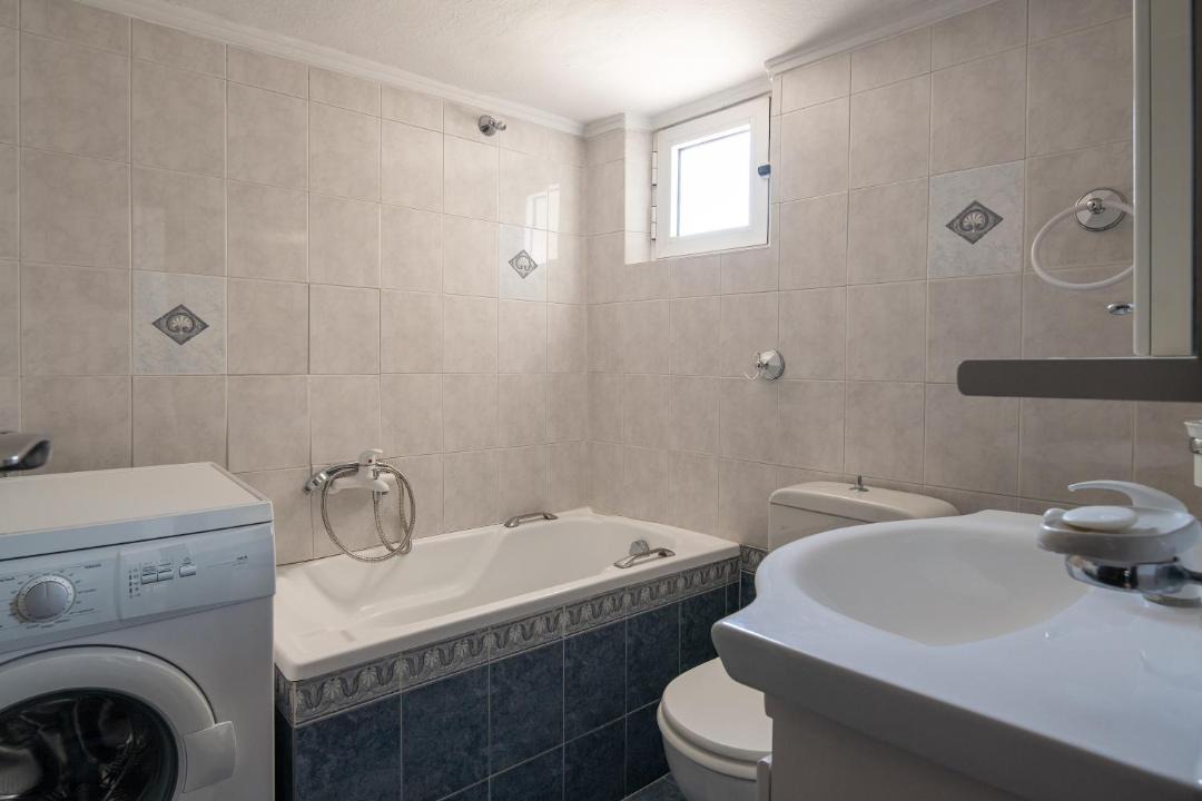 Photo of Bathroom in Polichni