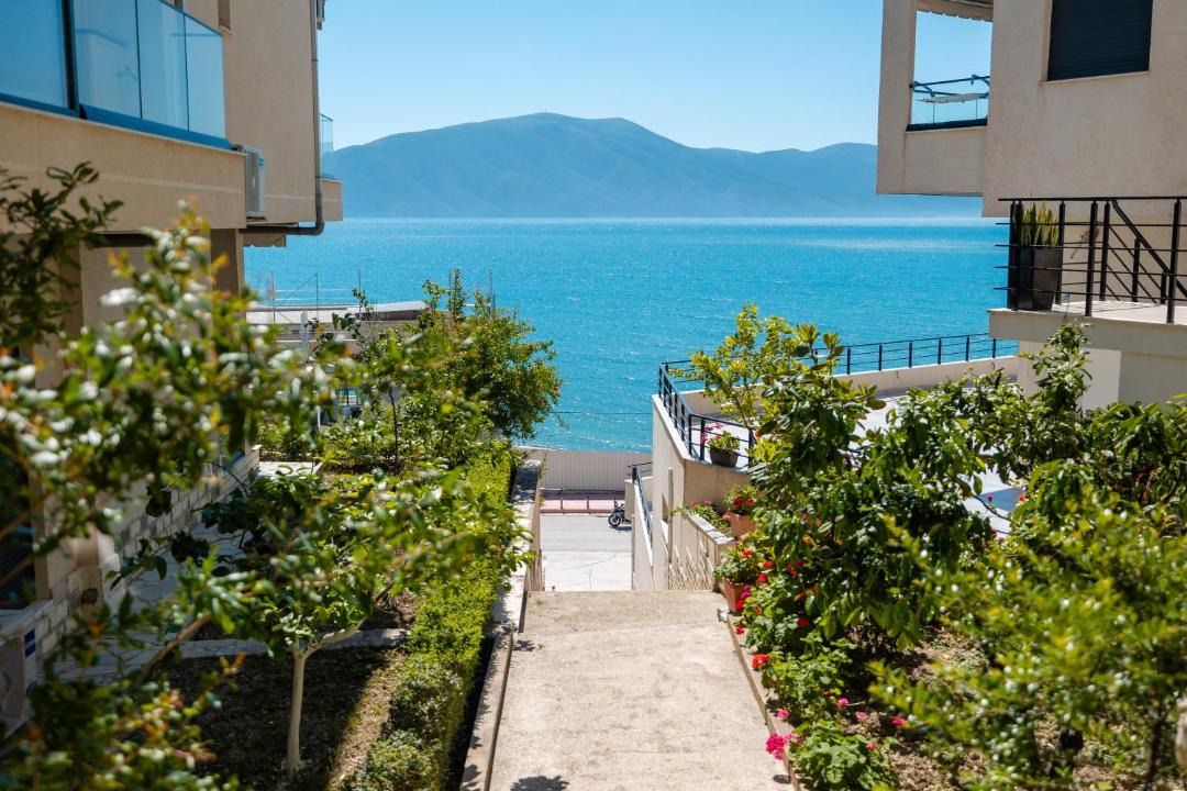Photo of Patio Balcony in Radhime