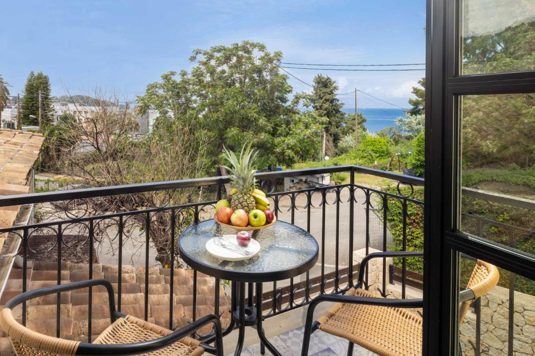 Photo of Patio Balcony in Perama