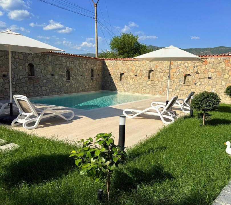 Photo of Others in Sakës
