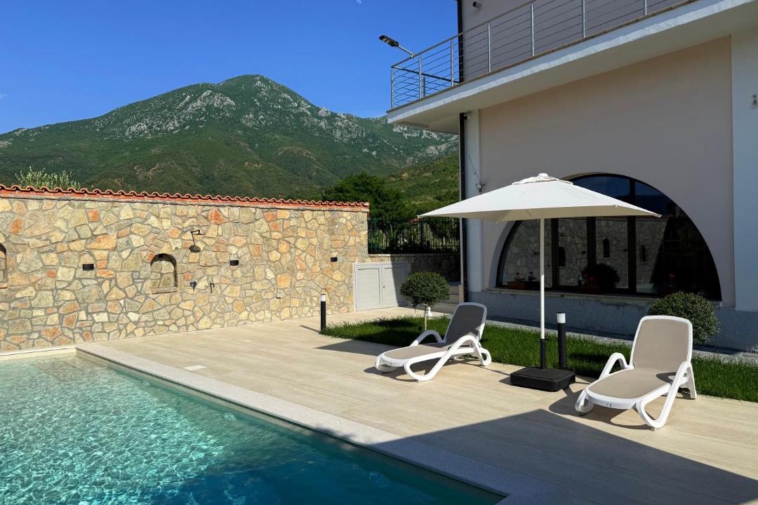 Photo of Others in Sakës