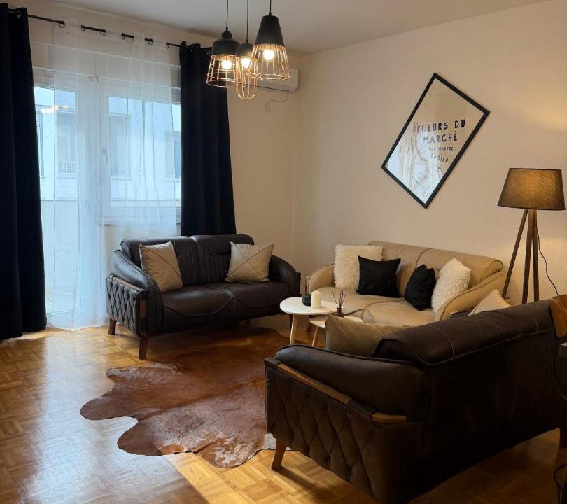 Photo of Livingroom in Pejë