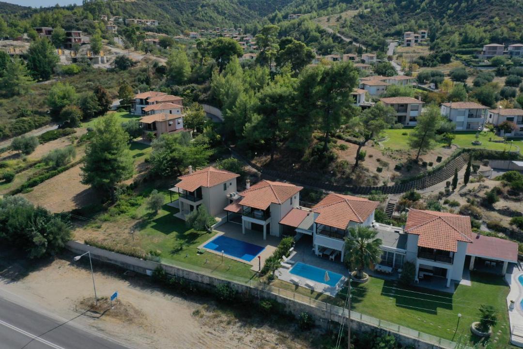 Photo of Others in Haniotis