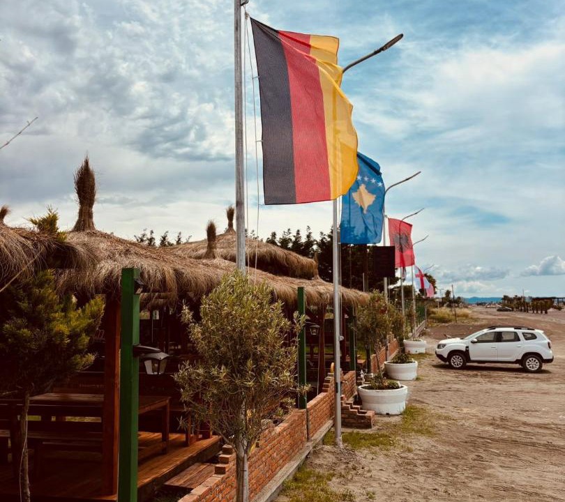 Photo of Others in Sakës