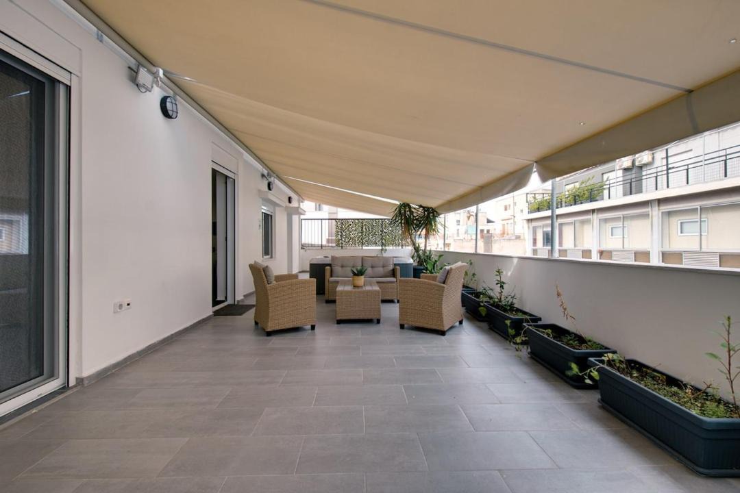 Photo of Patio Balcony in Metaxourgio