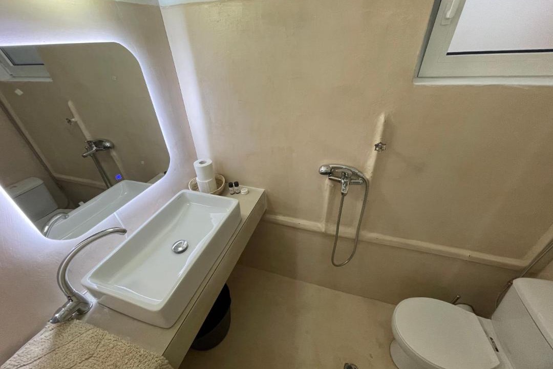 Photo of Bathroom in Poros