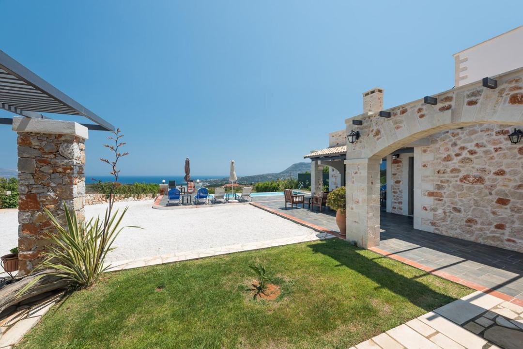Photo of Others in Douliana