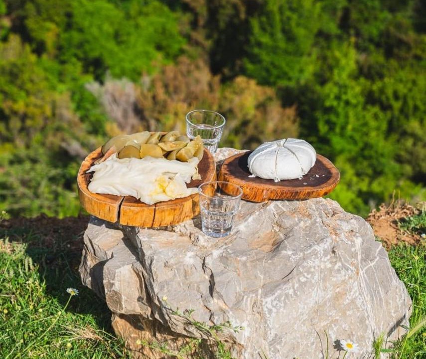 Photo of Others in Sakës