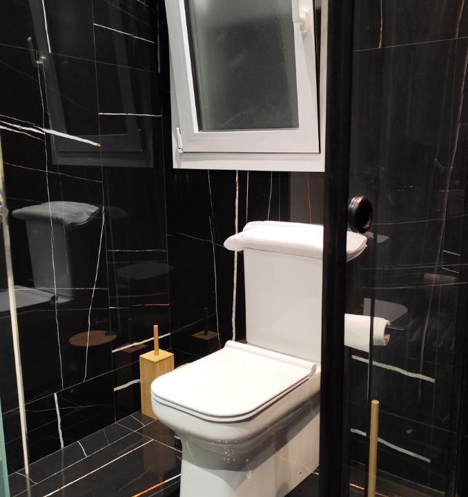 Photo of Bathroom in Evropouloi