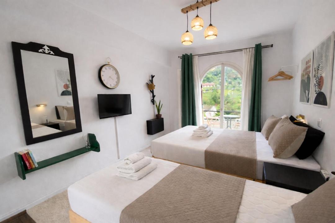 Photo of Bedroom in Vatos